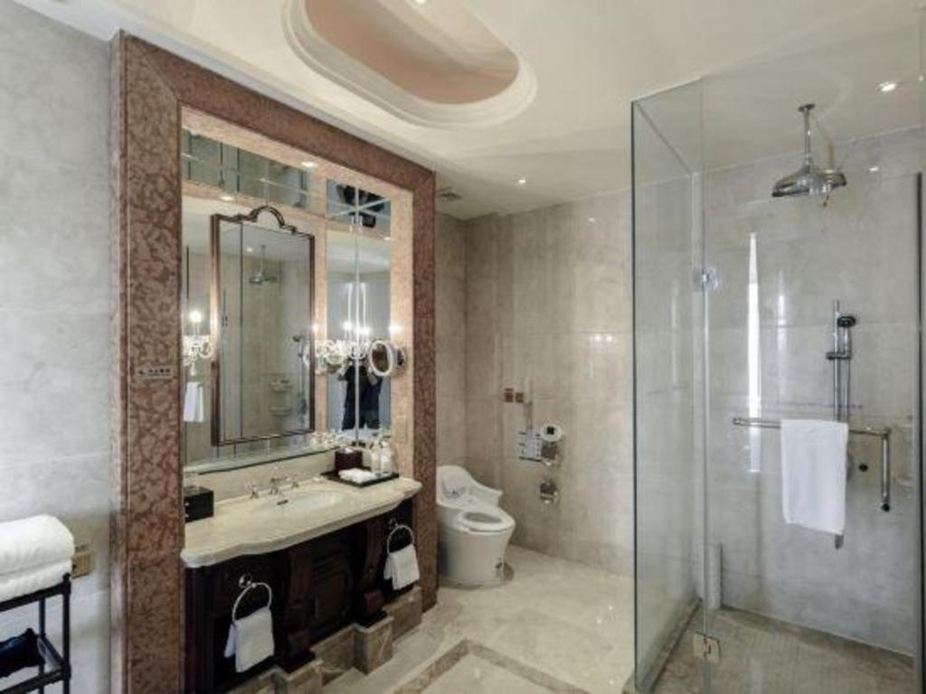 Dragon Lake Princess Hotel Kuangcsou Kültér fotó